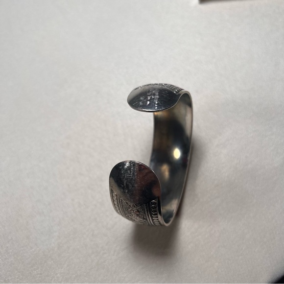 Tribal Metal Cuff Bangle Bracelet Tibetan Nepal Gypsy Style Silver Tone Boho - Picture 9 of 15